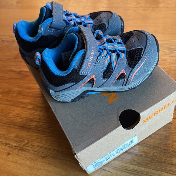 Merrell Little Kid's Trail Chaser Jr Hiking Shoe, Grey/Black - Picture 4 of 10